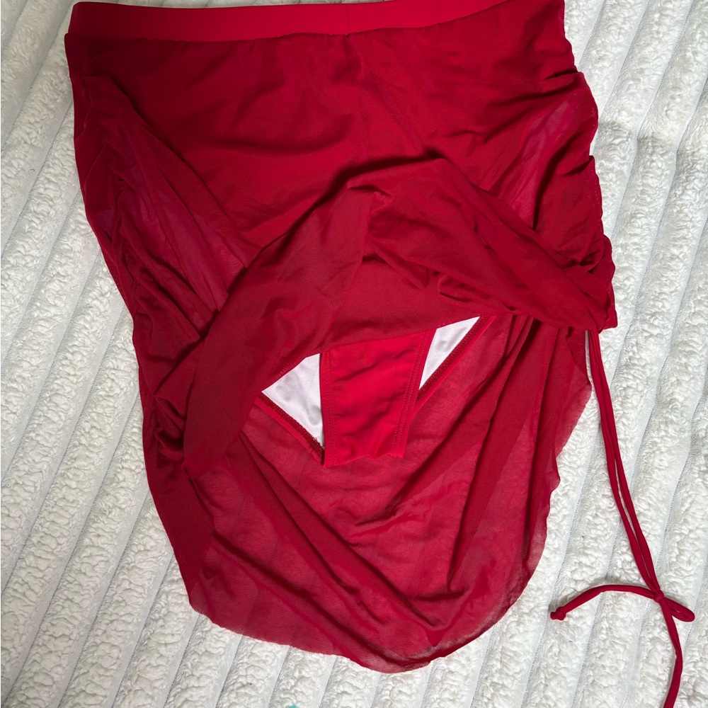 Chic Halter Red Bikini Set - Picture 13 of 14